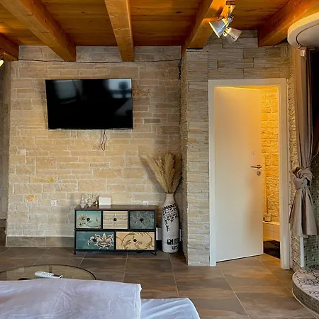 Zur Alten Stadtkellerei Hotel 5*
