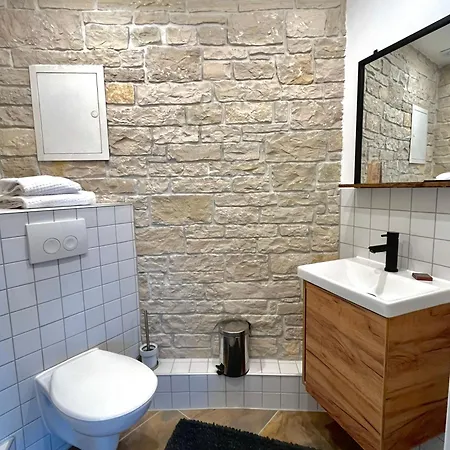 Zur Alten Stadtkellerei 5* Leipzig